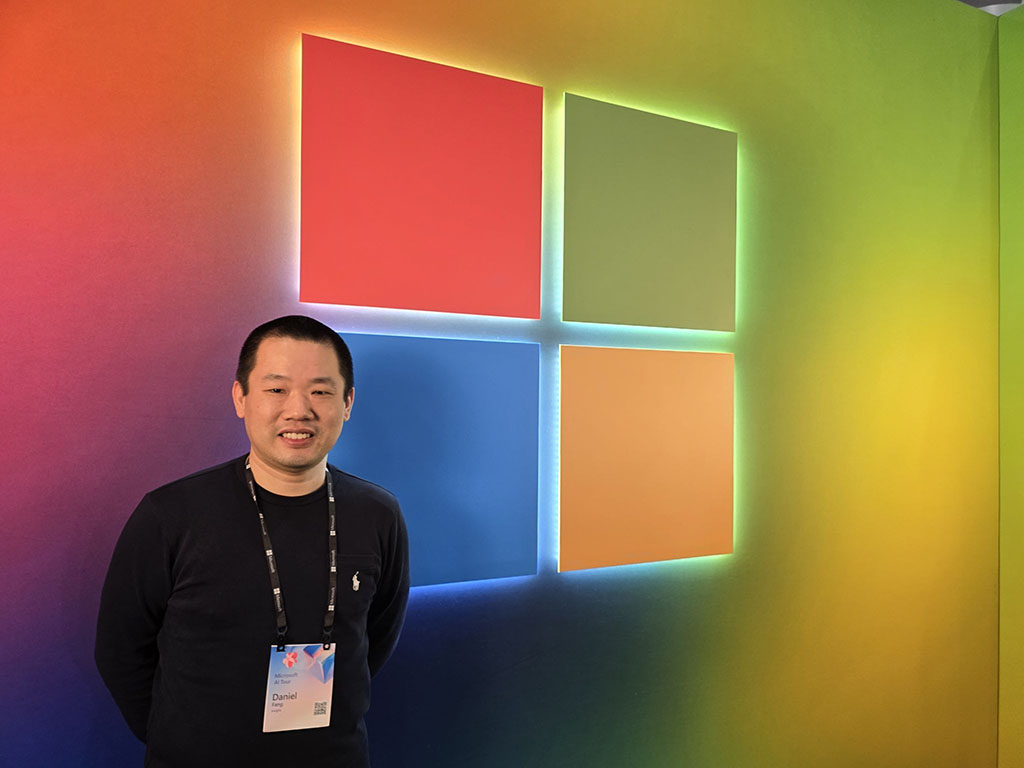 microsoft-sydney-ai-tour-2024-selfie